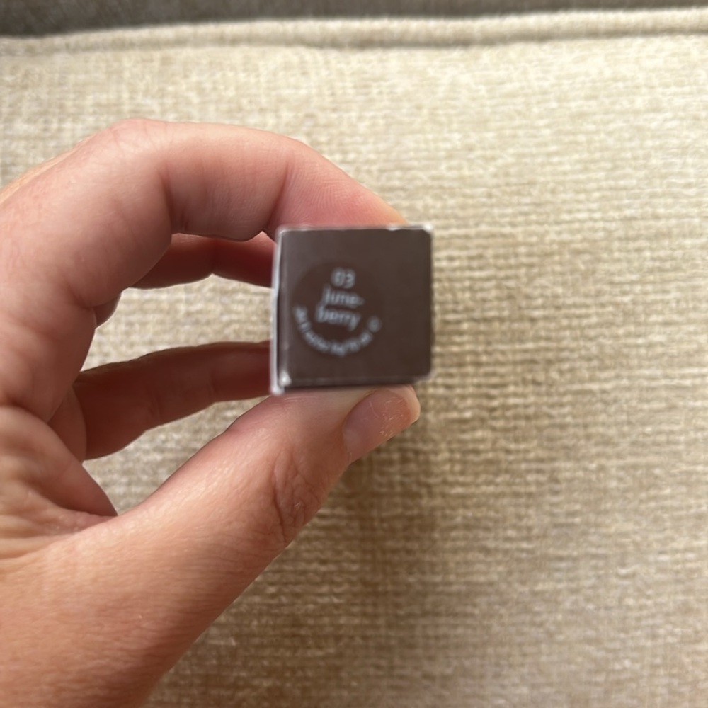 AVEDA Color Balm - Juneberry NEW! - Picture 4 of 4